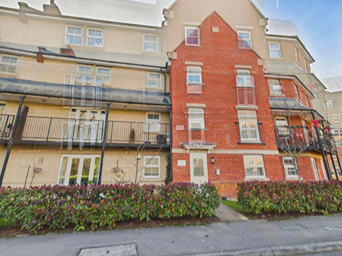 2 Bedroom Flat To Rent In Cirrus Drive, Shinfield, Reading, Berkshire, RG2