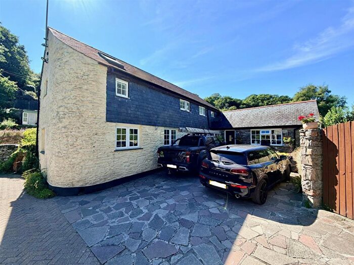 4 Bedroom Cottage For Sale In Brixton Torr, Plymouth, PL8