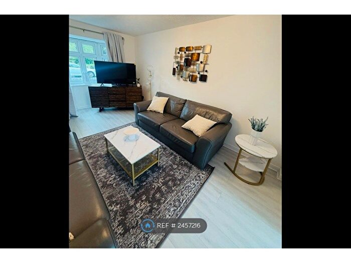 4 Bedroom Terraced House To Rent In Stretford Road, Hulme, M15