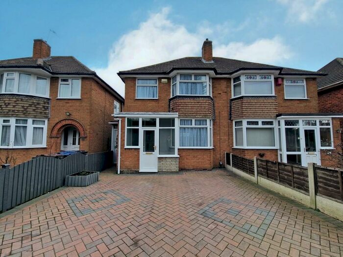 3 Bedroom Semi-Detached House To Rent In Haverford Drive, Rednal, B45