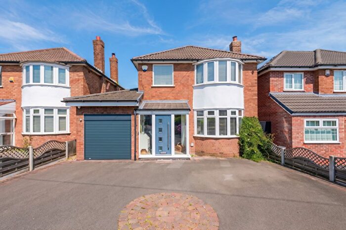 3 Bedroom Detached House For Sale In Linley Wood Road, Aldridge, Walsall, WS9