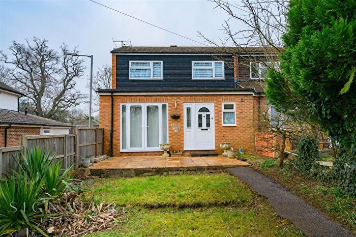3 Bedroom Property For Sale In Church Hill, Bedmond, Abbots Langley, WD5