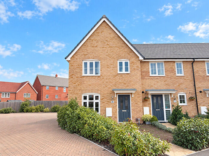 3 Bedroom End Of Terrace House For Sale In Vale View Road, Sproughton, Ipswich, Suffolk, IP8