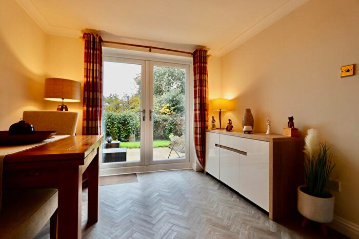 4 Bedroom Detached House For Sale In Rhodfa Glascoed, Blackwood, NP12