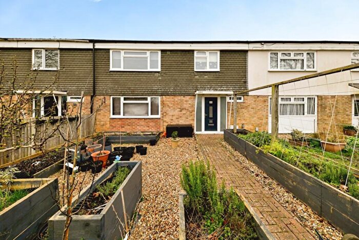 3 Bedroom Terraced House For Sale In Vardon Road, Stevenage, Hertfordshire, SG1