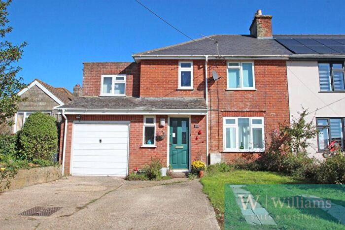 4 Bedroom Semi-Detached House For Sale In Church Road, Wootton Bridge, Ryde, PO33