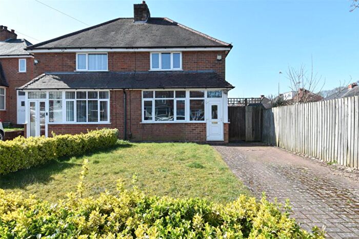 2 Bedroom House To Rent In Marden Grove, Birmingham, West Midlands, B31