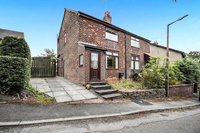 2 Bedroom Semi Detached House For Sale In Higher Dinting, Glossop, SK13