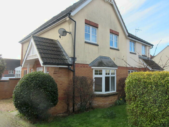 3 Bedroom Semi-Detached House To Rent In Corbin Road, Hilperton, BA14