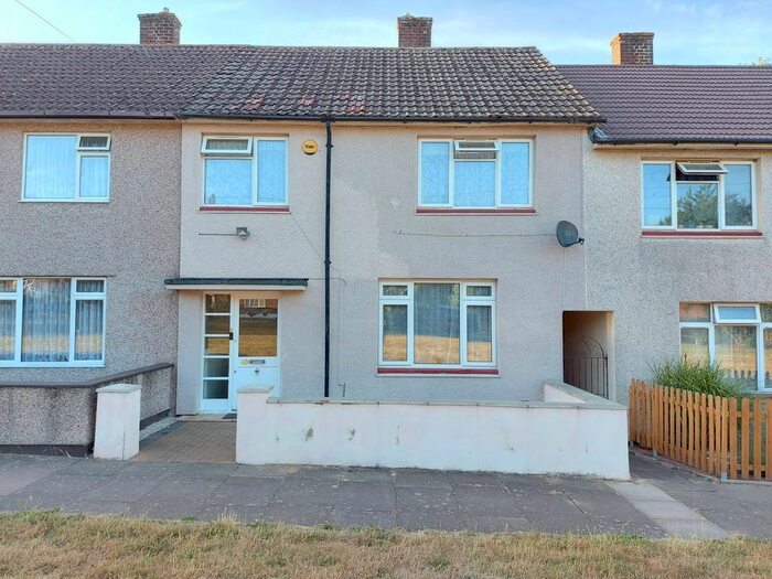 3 Bedroom Terraced House To Rent In Hayling Road, Watford, Hertfordshire, WD19