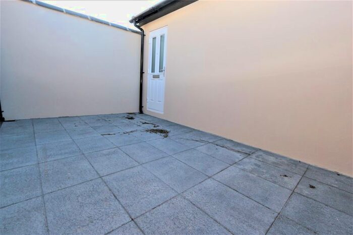 Property To Rent In Hertford Road, Enfield, EN3