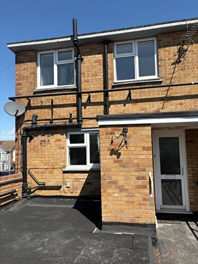 2 Bedroom Duplex To Rent In Rainham Road, Chatham, ME5