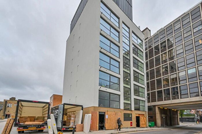 2 Bedroom Flat To Rent In Clements Lane, Ilford, IG1