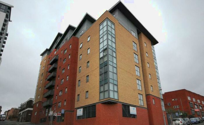 3 Bedroom Flat To Rent In Lincoln Gate, Manchester, M4