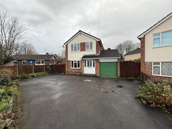3 Bedroom Detached House To Rent In Farm Close, Belper, DE56