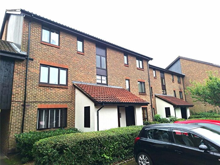 Apartment To Rent In Whitecroft, Langshott, Horley, RH6