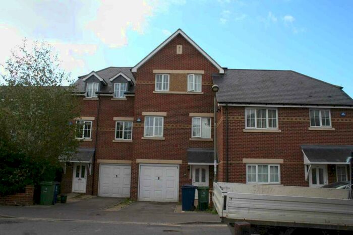 6 Bedroom House To Rent In St. Mary`s Road, East Oxford **Student Property **, OX4