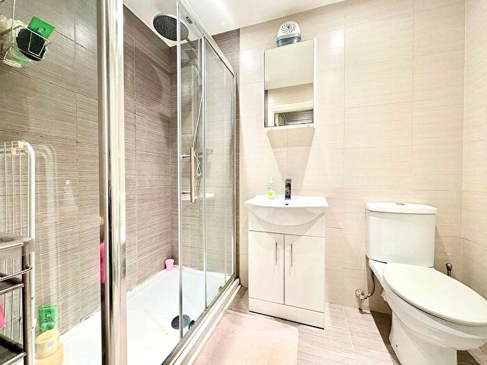 1 Bedroom Property To Rent In Greenwich Road, Shinfield, Reading, Berkshire, RG2