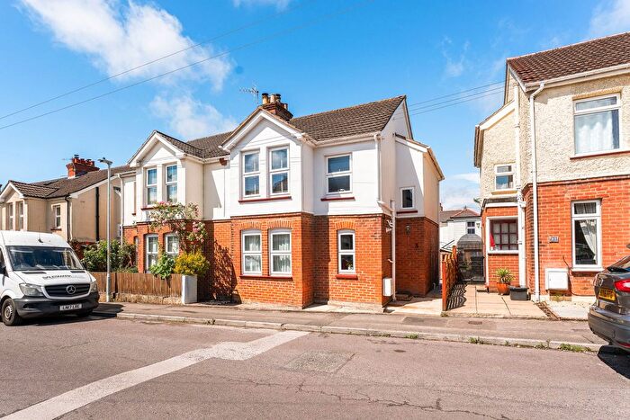 3 Bedroom Semi-Detached House For Sale In Nursery Road, Salisbury, SP2