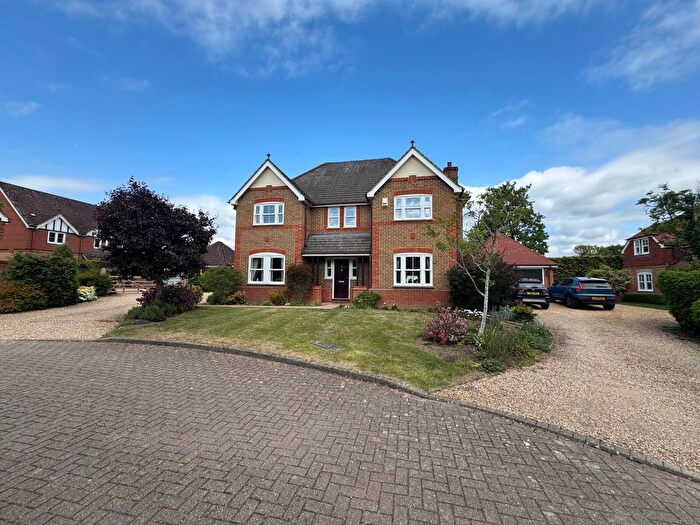 4 Bedroom Detached House For Sale In Dalby Close, Hurst, Reading, Berkshire, RG10