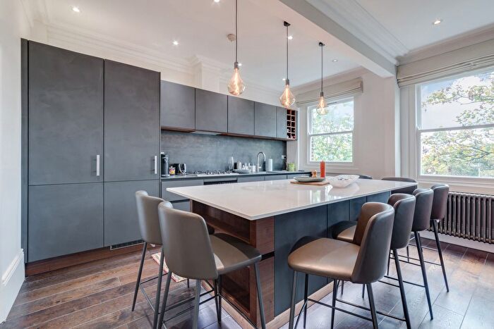 4 Bedroom Flat To Rent In Fellows Road, Swiss Cottage, NW3