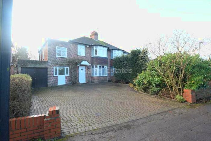 5 Bedroom Semi-Detached House To Rent In London Road, Earley, RG6