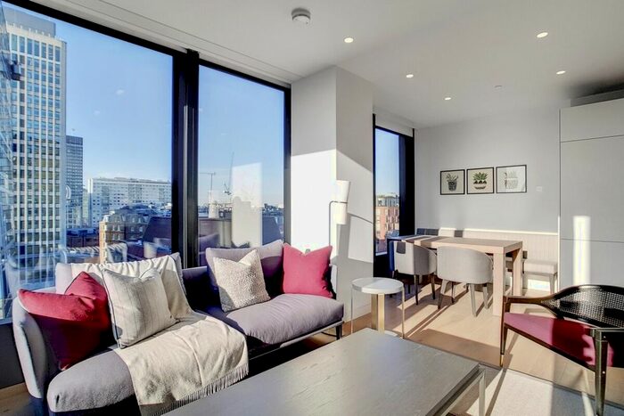 1 Bedroom Flat To Rent In Buckingham Gate, London, SW1E