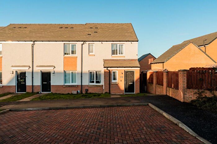 3 Bedroom End Of Terrace House For Sale In Darnley Terrace, Edinburgh, EH16