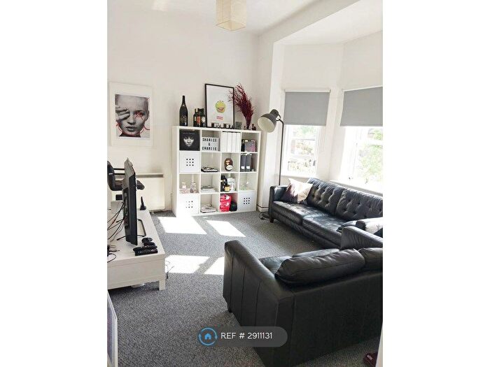 1 Bedroom Flat To Rent In Paget Rise, London, SE18