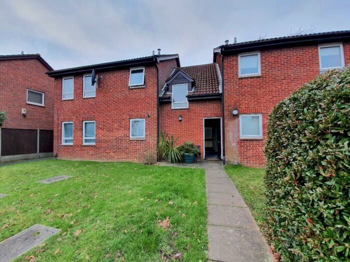 Studio To Rent In St. George Close, Bursledon, SO31