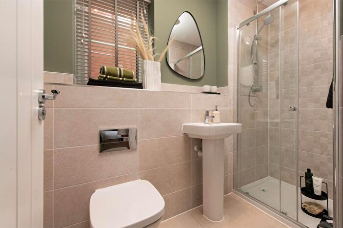 2 Bedroom Semi-Detached House For Sale In Abingdon Upon Thames, OX14