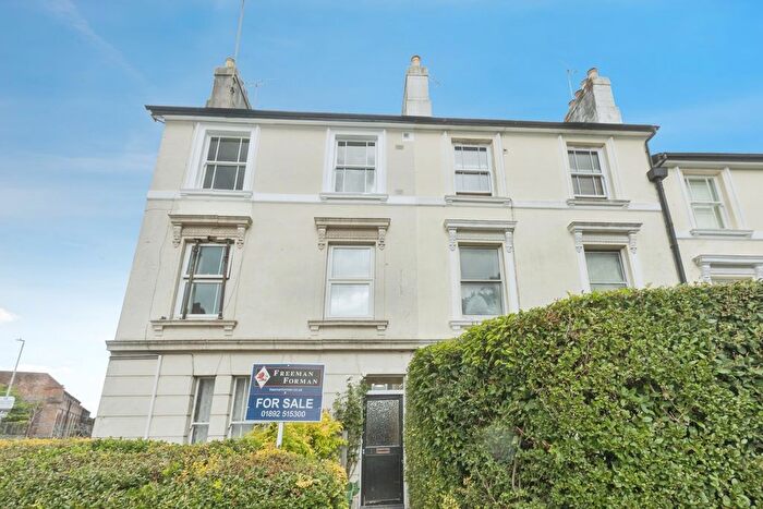 1 Bedroom Flat For Sale In Nevill Terrace, Tunbridge Wells, Kent, TN2