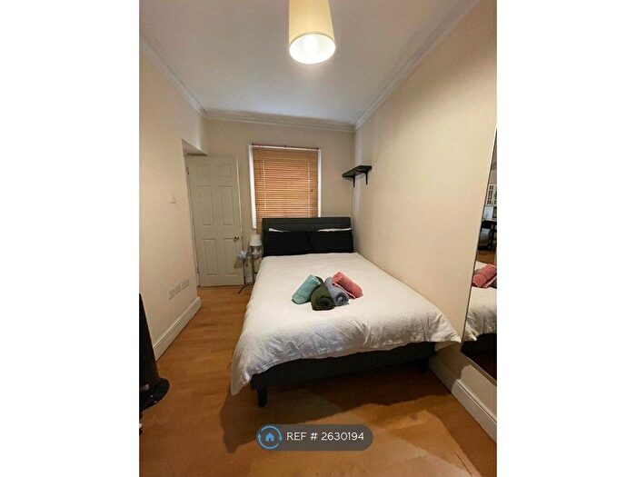 1 Bedroom Flat To Rent In Craven Street, London, WC2N