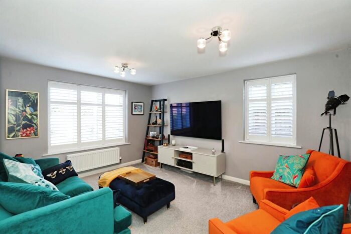 3 Bedroom Semi-Detached House To Rent In Pavilion Gardens, Staines-Upon-Thames, TW18