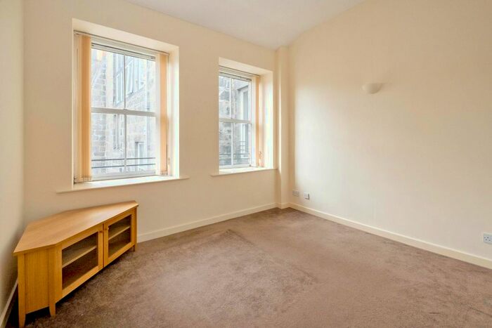 2 Bedroom Flat To Rent In Carmelite Lane, Aberdeen, AB11