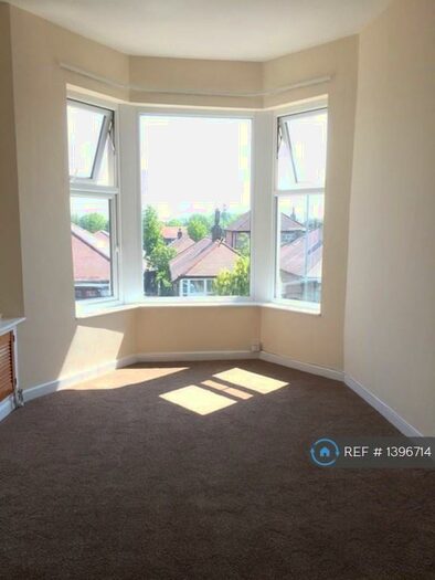 2 Bedroom Flat To Rent In Balmoral Road, Morecambe, LA4