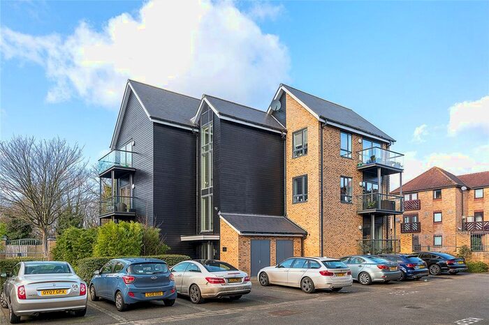1 Bedroom Flat To Rent In Riverside Mill House, Church Street, Isleworth, TW7