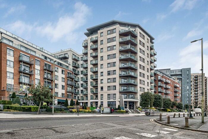 2 Bedroom Flat For Sale In Aerodrome Road, London, NW9
