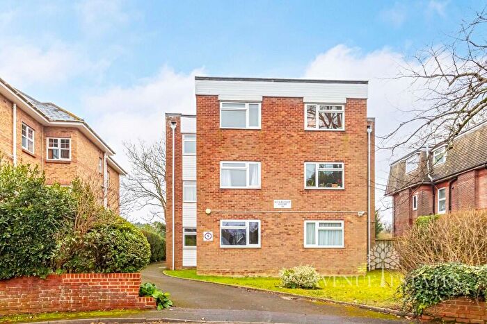 2 Bedroom Apartment For Sale In Wellington Road, Bournemouth, Dorset, BH8