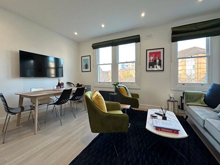 2 Bedroom Flat To Rent In Harley Road, London, NW10