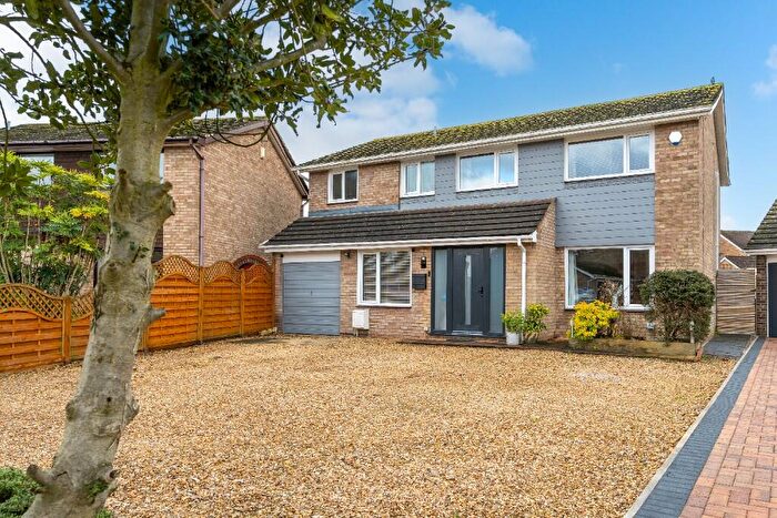 4 Bedroom Detached House For Sale In Prestland, Market Deeping, PE6