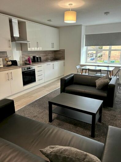2 Bedroom Flat To Rent In High Mill Court, West End, Dundee, DD2