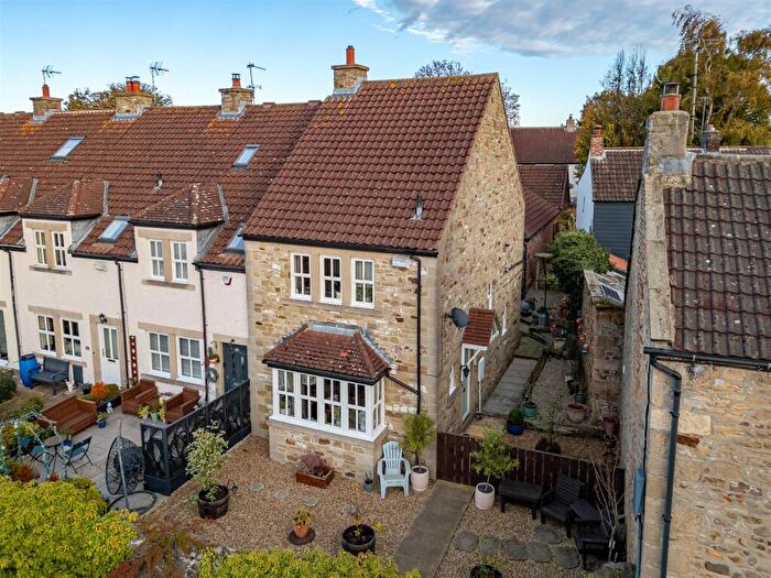 3 Bedroom Terraced House For Sale In Wells Green, Barton, Richmond, DL10