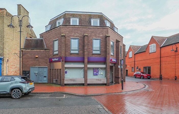 2 Bedroom Flat To Rent In Market Street, Ely, CB7
