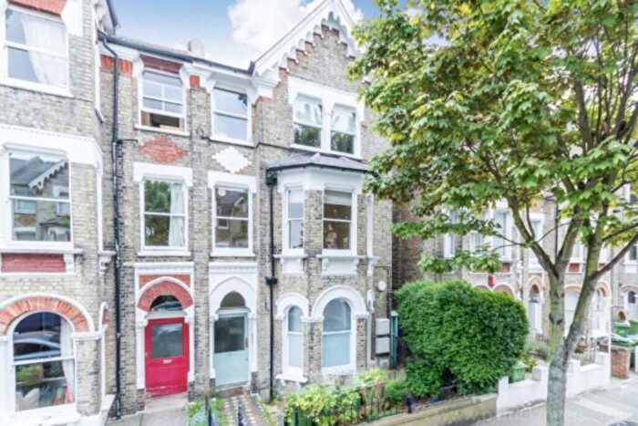 1 Bedroom Flat To Rent In Oakhurst Grove, East Dulwich, SE22