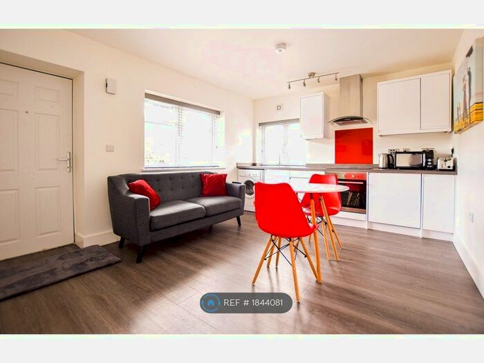 1 Bedroom Flat To Rent In Crewe Road, Willaston, Nantwich, CW5