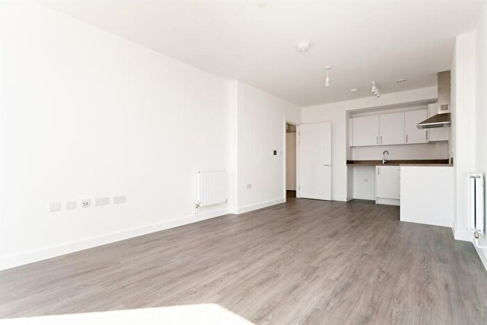 2 Bedroom Flat To Rent In Atlantic Crescent, Wembley, HA9