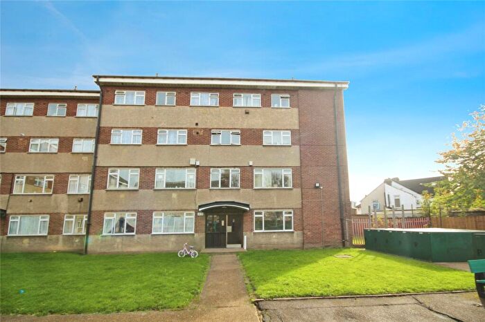 2 Bedroom Maisonette To Rent In St Helen's Court, Rainham, RM13