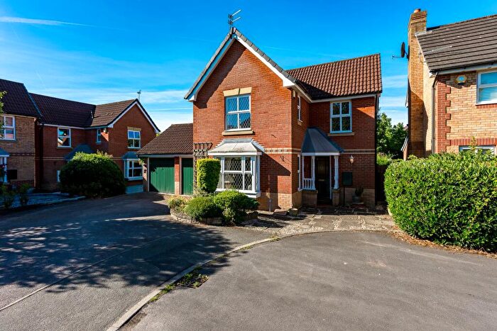 3 Bedroom Detached House For Sale In Grey Knotts, Worsley, M28