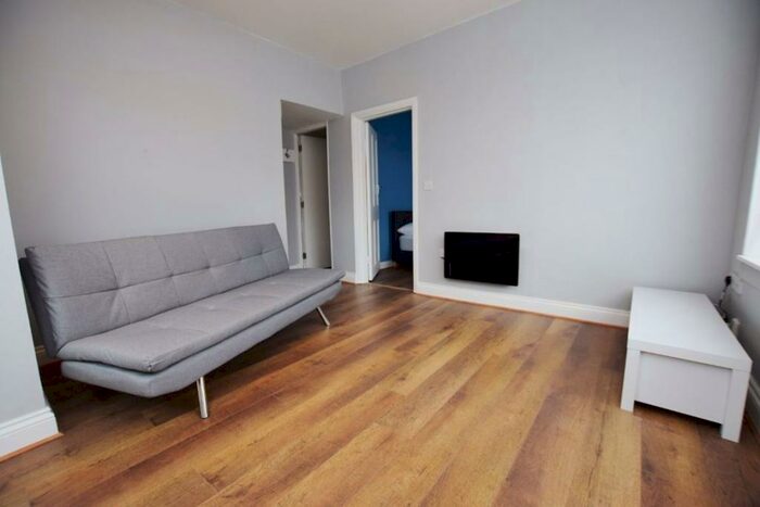 1 Bedroom Flat To Rent In Delapre Street, Northampton, NN4